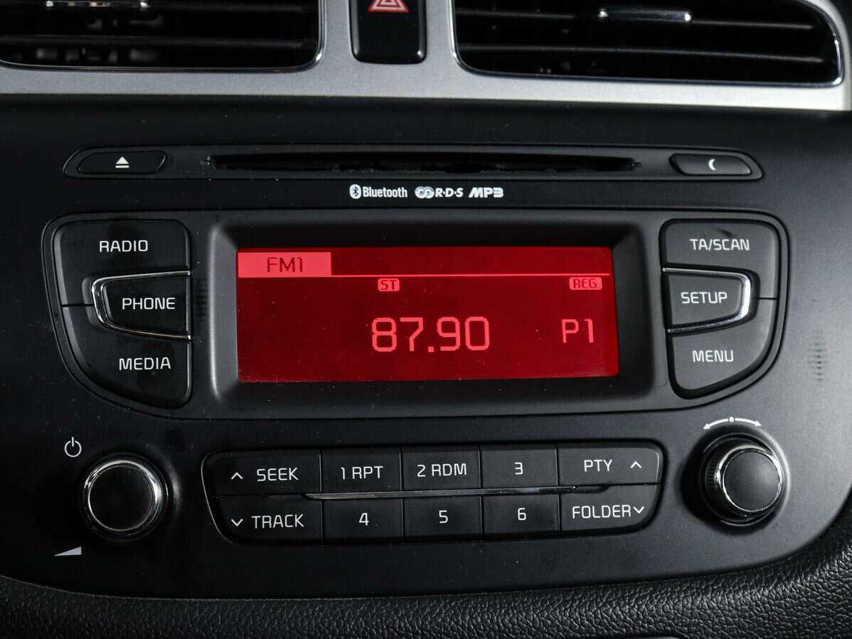 Киа Сид б/у, 2012, Механическая. Фото: #15