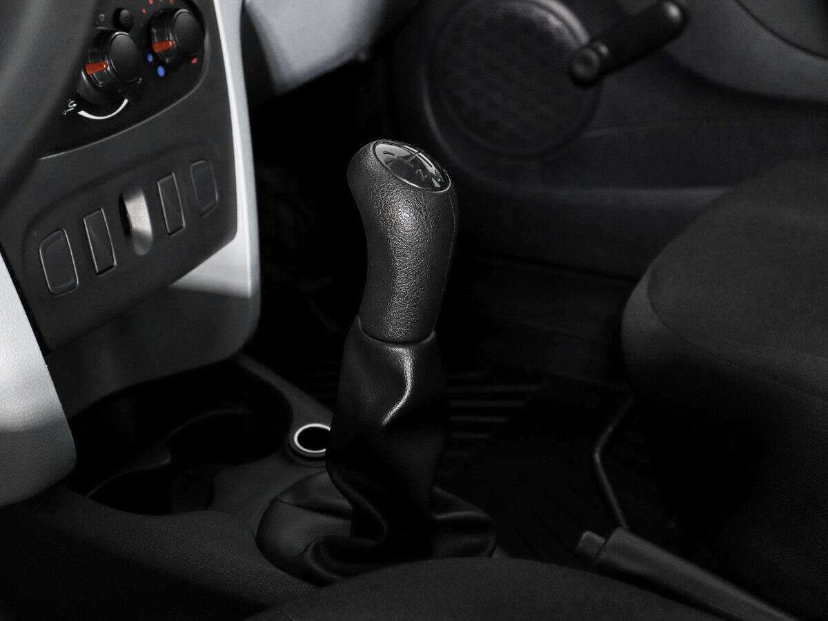 Рено Логан б/у, 2014, Механическая. Фото: #9