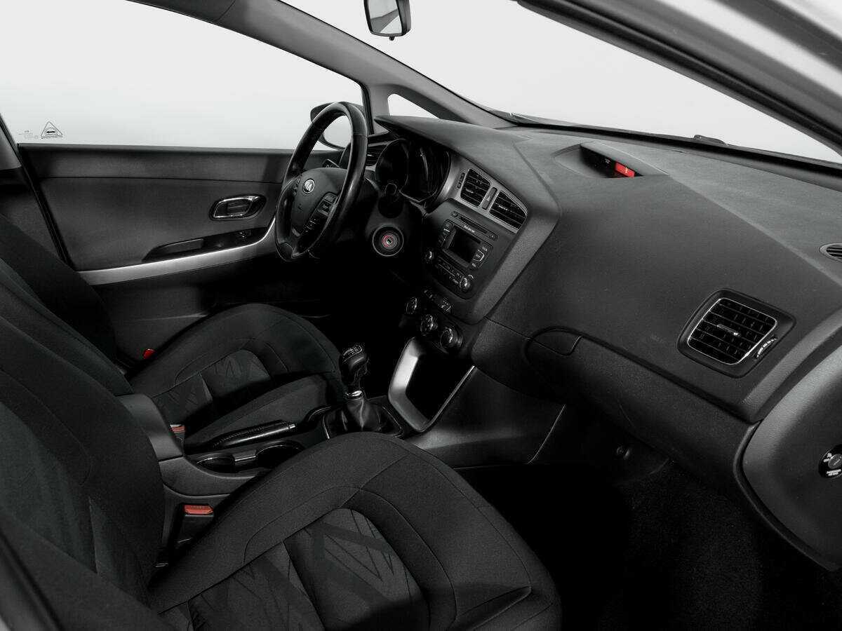 Киа Сид б/у, 2015, Механическая. Фото: #8