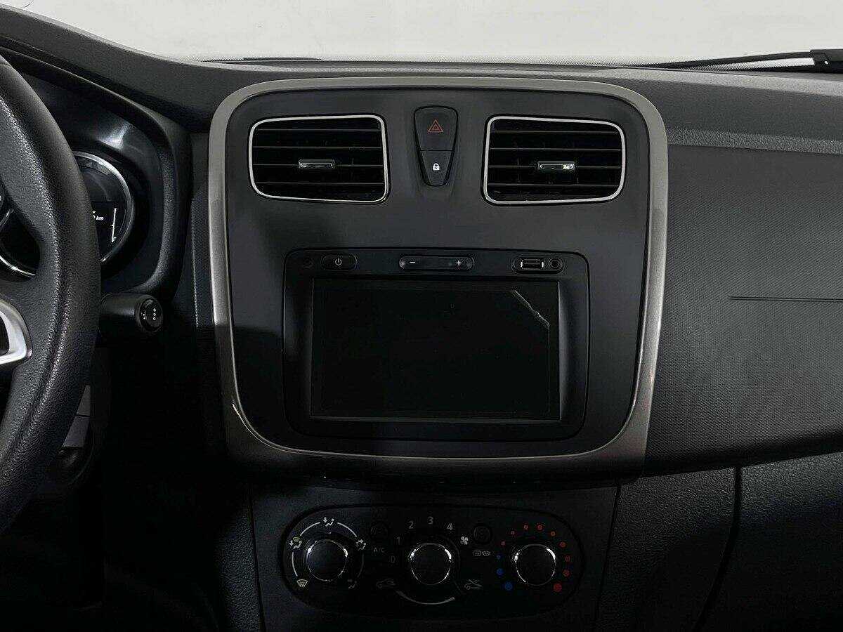 Рено Логан б/у, 2020, Автоматическая. Фото: #10