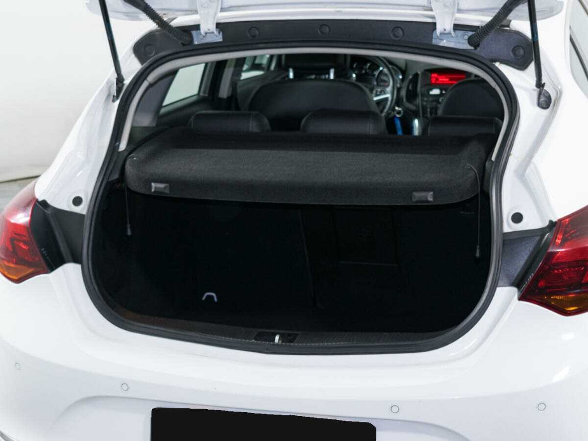 Опель Астра б/у, 2013, Автоматическая. Фото: #6