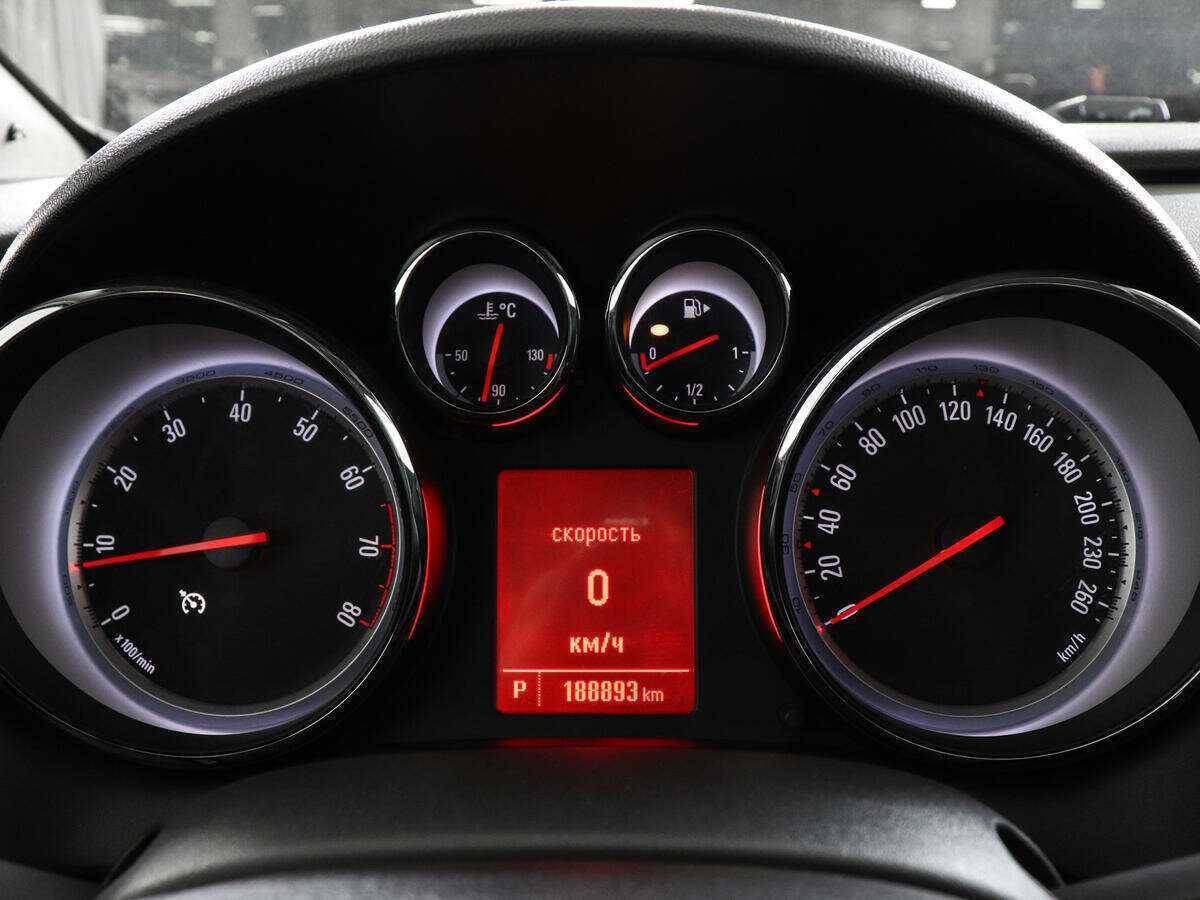 Опель Астра б/у, 2014, Автоматическая. Фото: #6