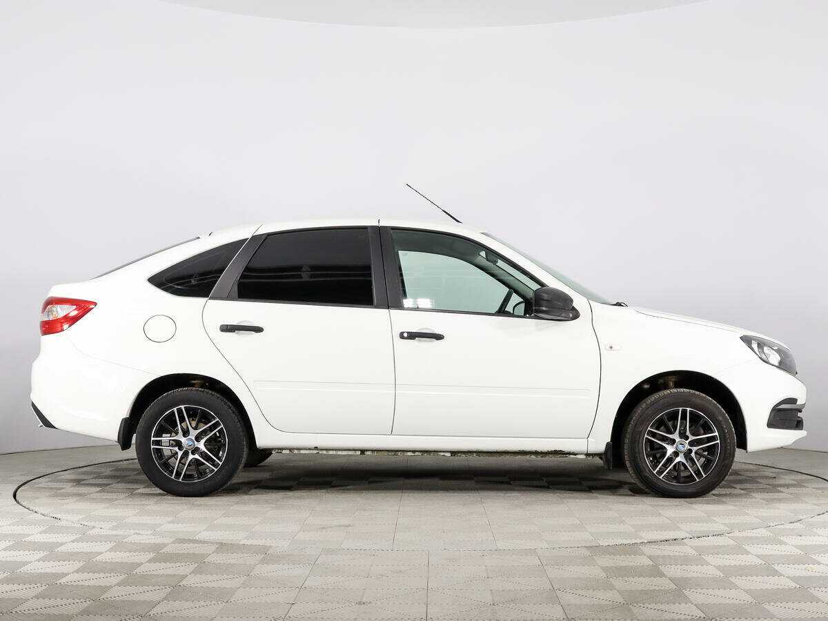 Лада (ВАЗ) Гранта б/у, 2019, Механическая. Фото: #3