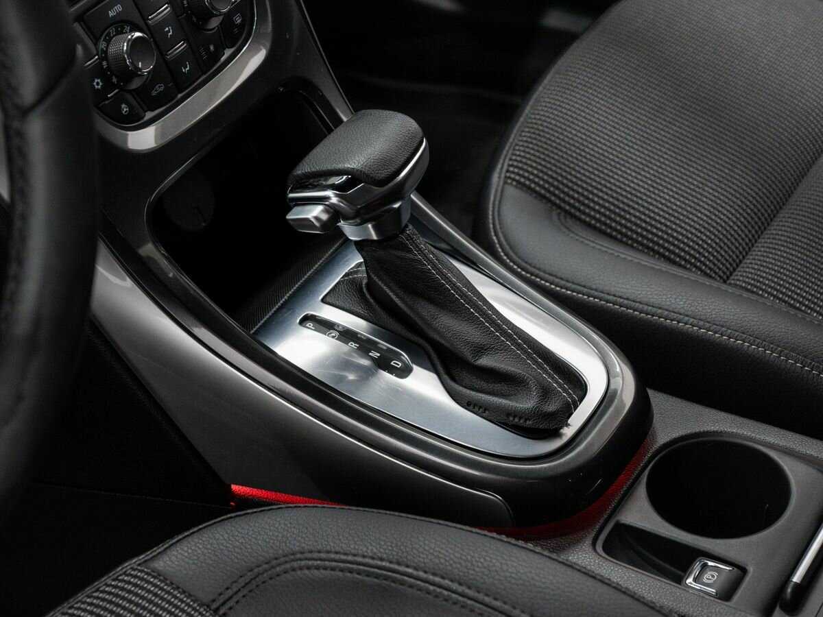 Опель Астра б/у, 2013, Автоматическая. Фото: #15