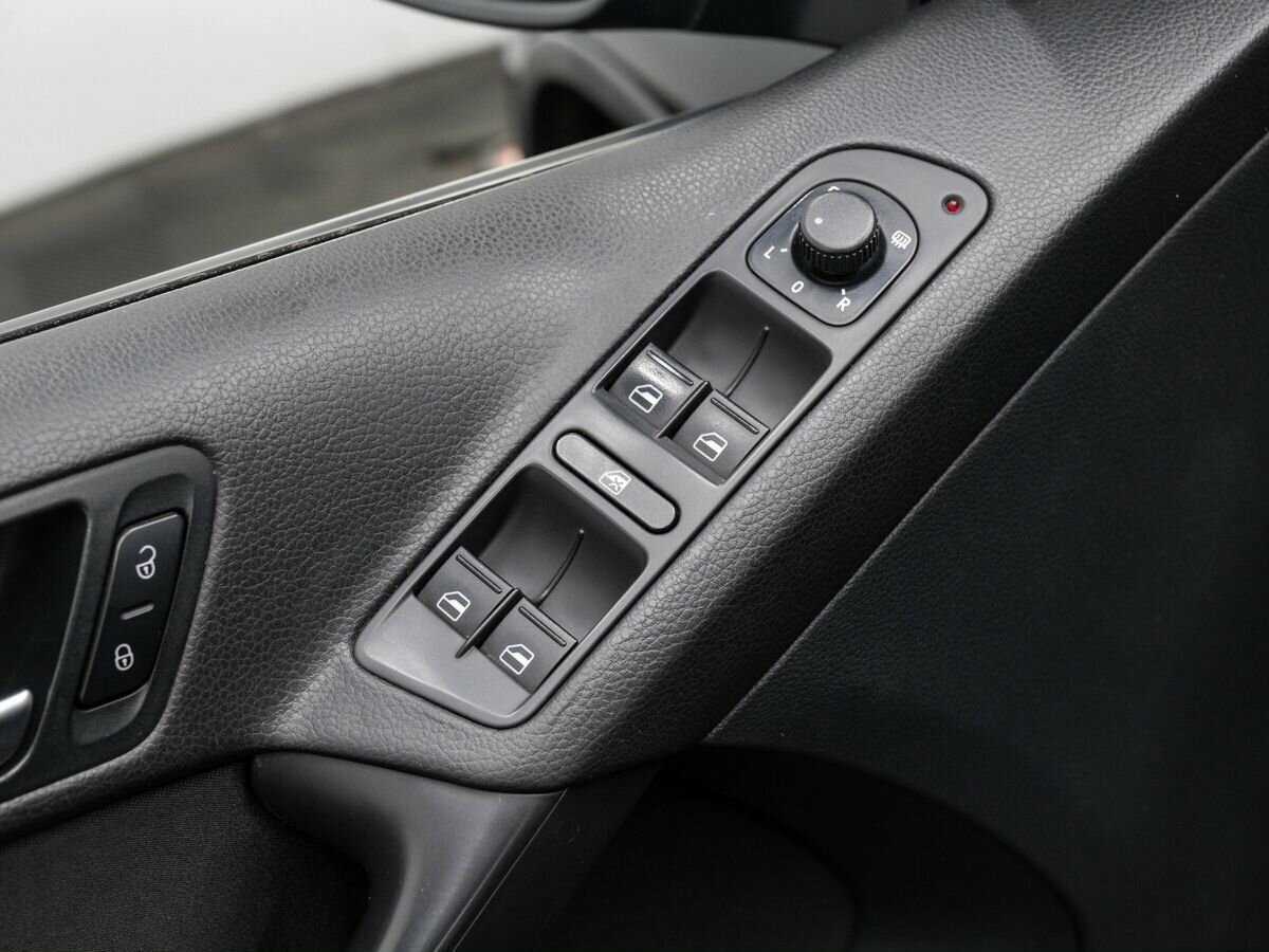 Фольксваген Тигуан б/у, 2013, Автоматическая. Фото: #15