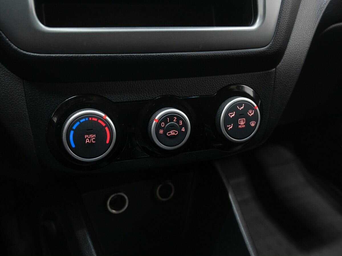 Киа Рио б/у, 2015, Механическая. Фото: #16