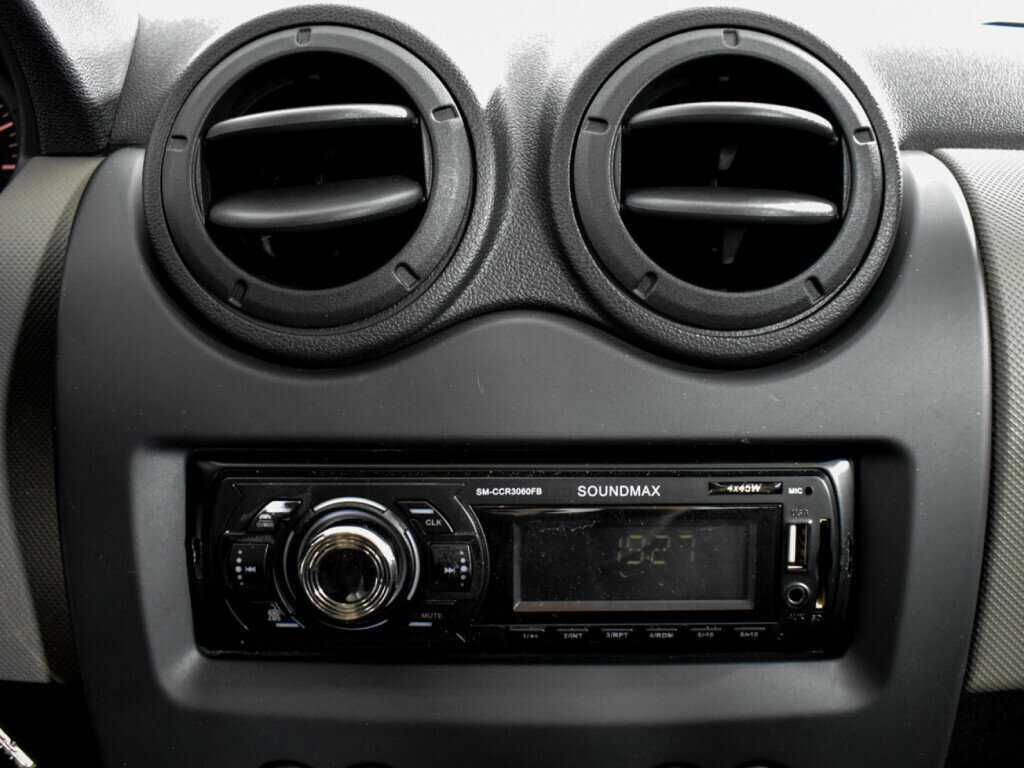 Рено Логан б/у, 2013, Механическая. Фото: #11