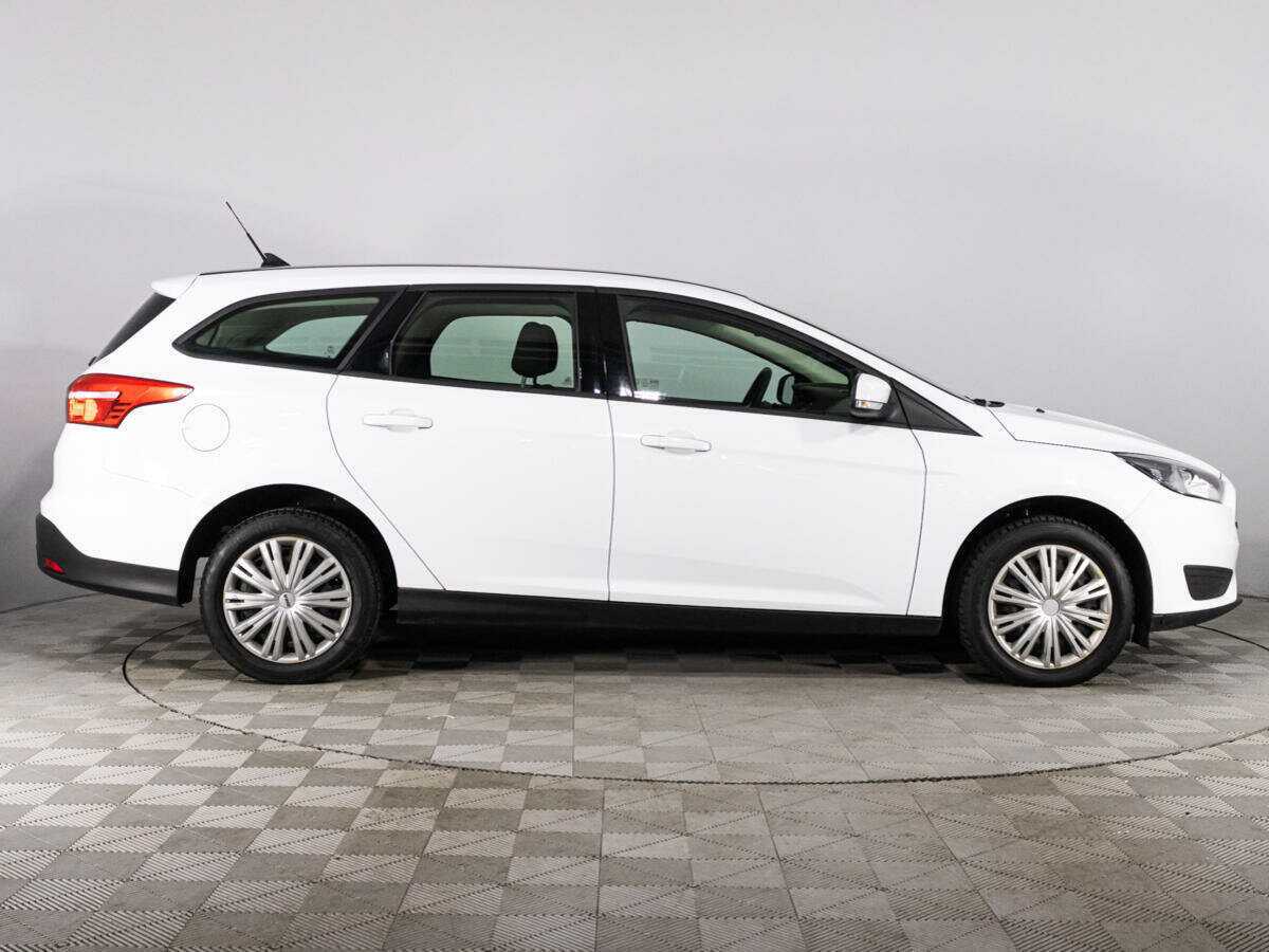 Форд Фокус б/у, 2017, Механическая. Фото: #3