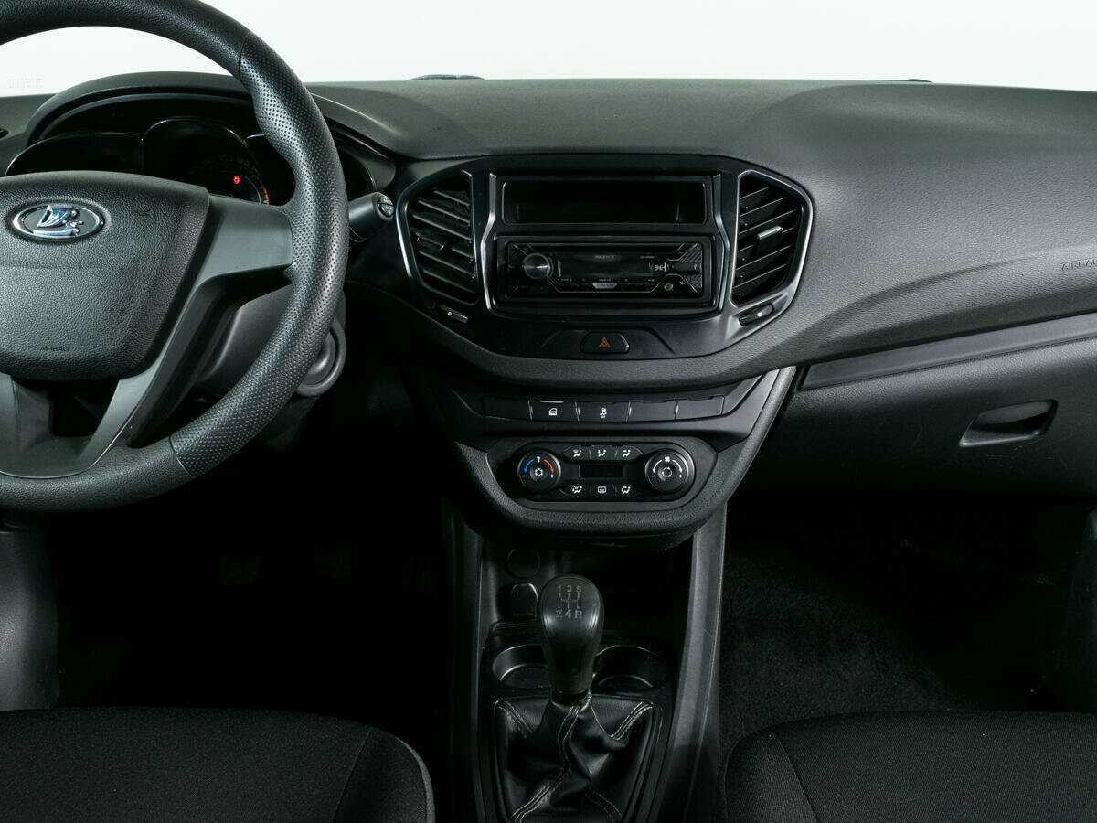 Лада (ВАЗ) Веста б/у, 2017, Механическая. Фото: #9