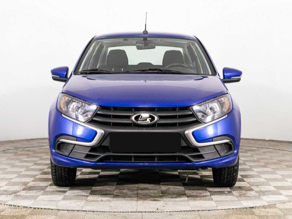 Лада (ВАЗ) Гранта б/у, 2022, Механическая. Фото: #1