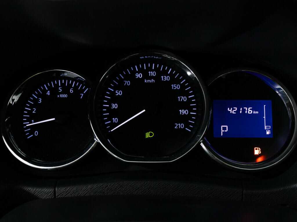 Ниссан Террано б/у, 2017, Автоматическая. Фото: #11