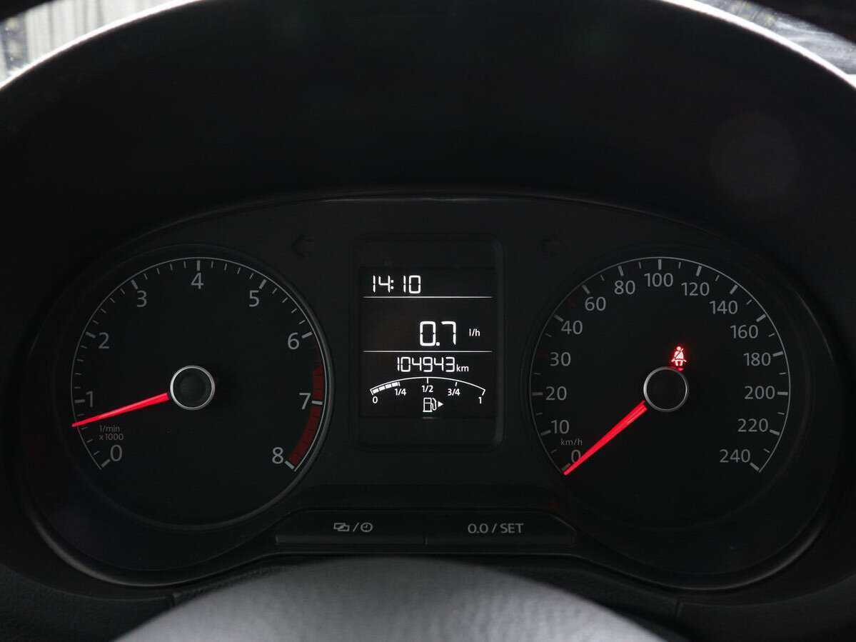 Фольксваген Поло б/у, 2015, Механическая. Фото: #10