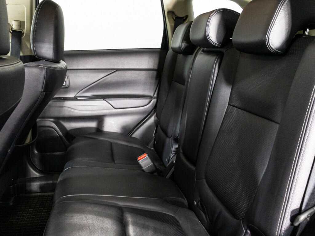 Митсубиши Оутлэндер б/у, 2016, Вариатор. Фото: #9