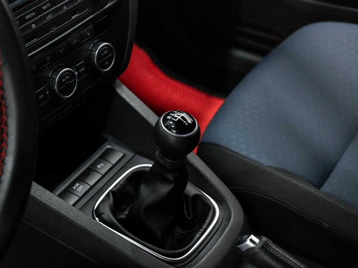 Фольксваген Джетта б/у, 2013, Механическая. Фото: #16