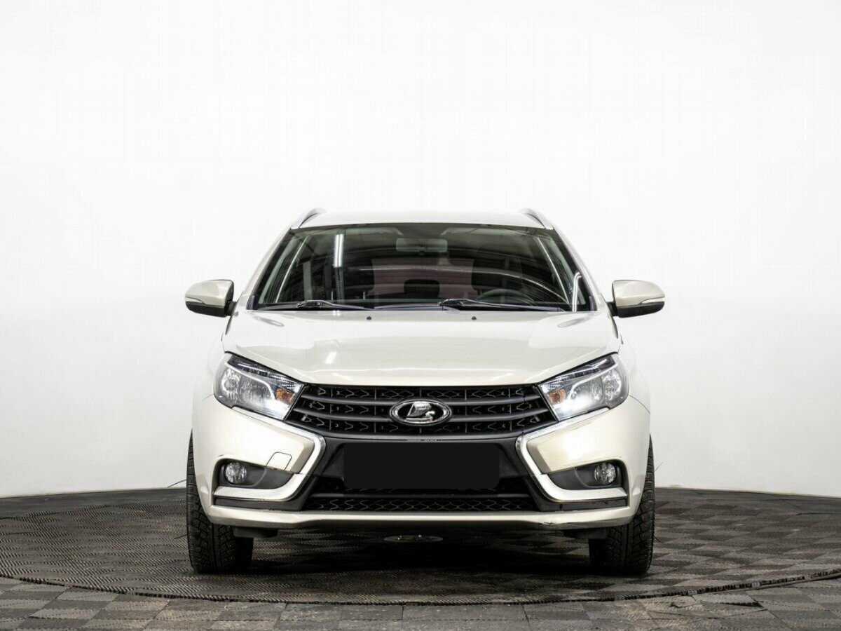 Лада (ВАЗ) Веста б/у, 2019, Механическая. Фото: #1