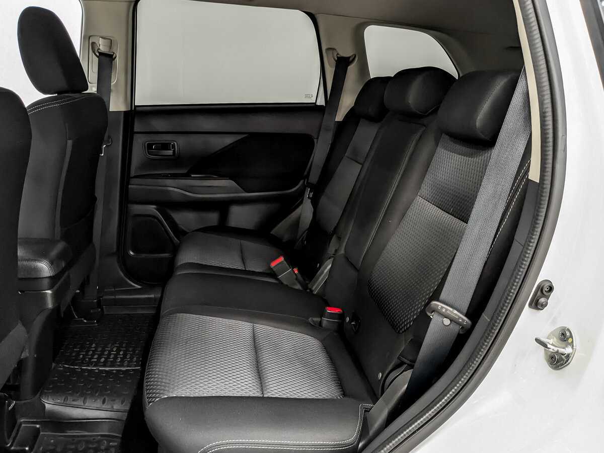 Митсубиши Оутлэндер б/у, 2015, Вариатор. Фото: #11