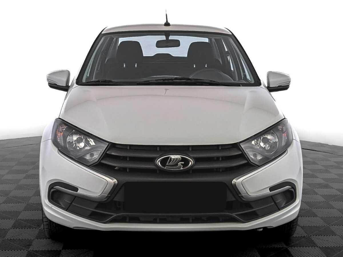 Лада (ВАЗ) Гранта б/у, 2022, Механическая. Фото: #1