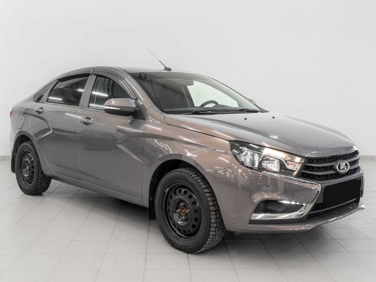 Лада (ВАЗ) Веста б/у, 2017, Механическая. Фото: #2