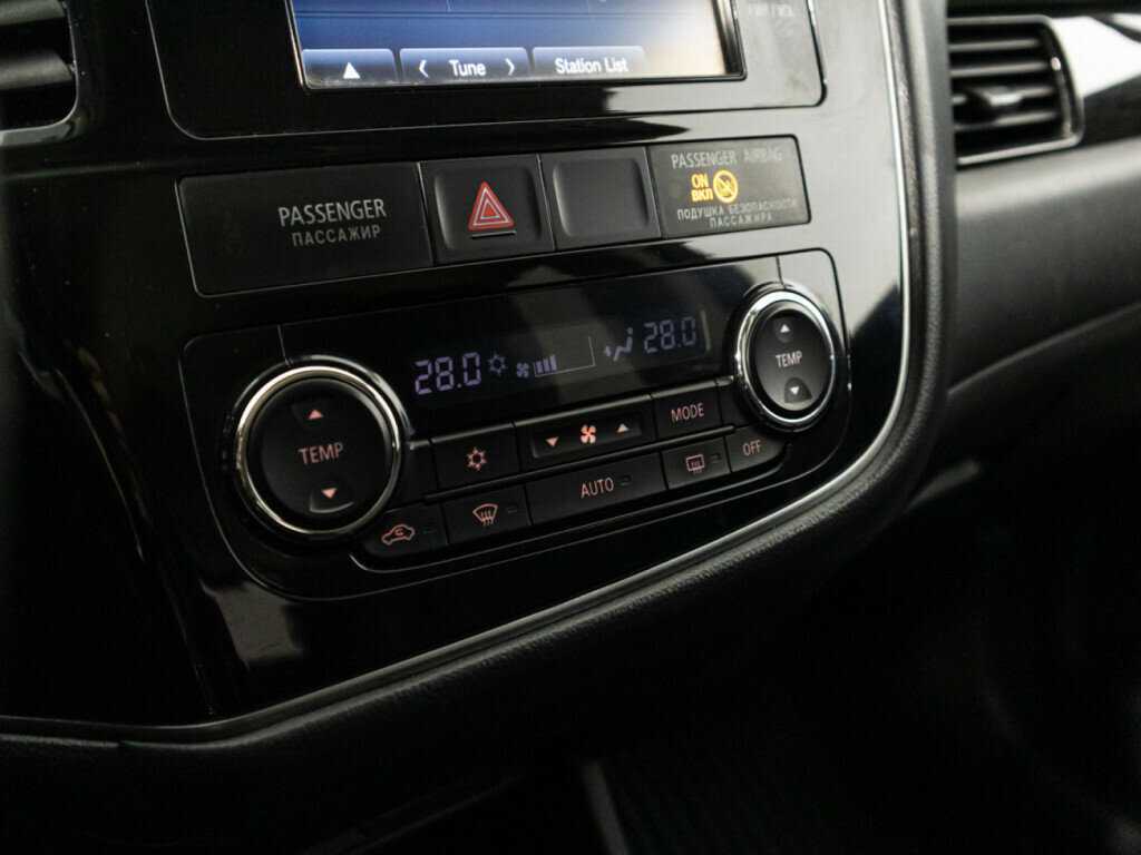 Митсубиши Оутлэндер б/у, 2016, Вариатор. Фото: #19