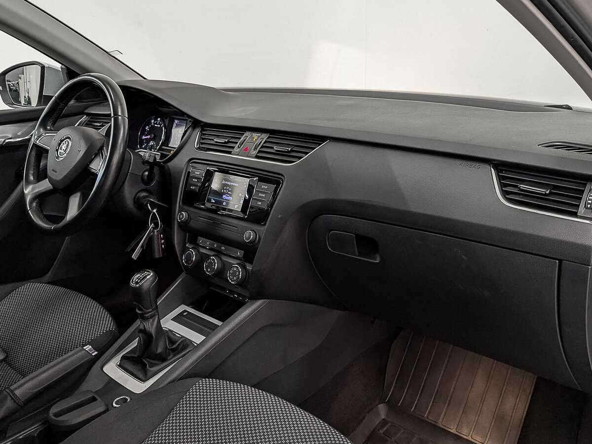 Шкода Октавия б/у, 2016, Механическая. Фото: #12