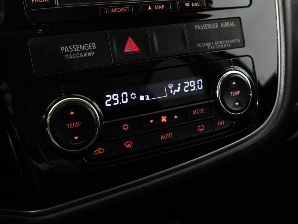 Митсубиши Оутлэндер б/у, 2016, Вариатор. Фото: #17