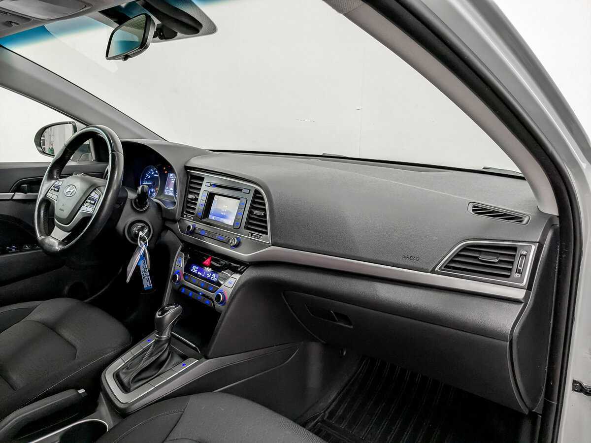 Хендай Елантра б/у, 2017, Автоматическая. Фото: #10