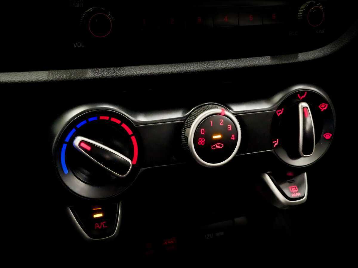 Киа Рио б/у, 2019, Автоматическая. Фото: #23