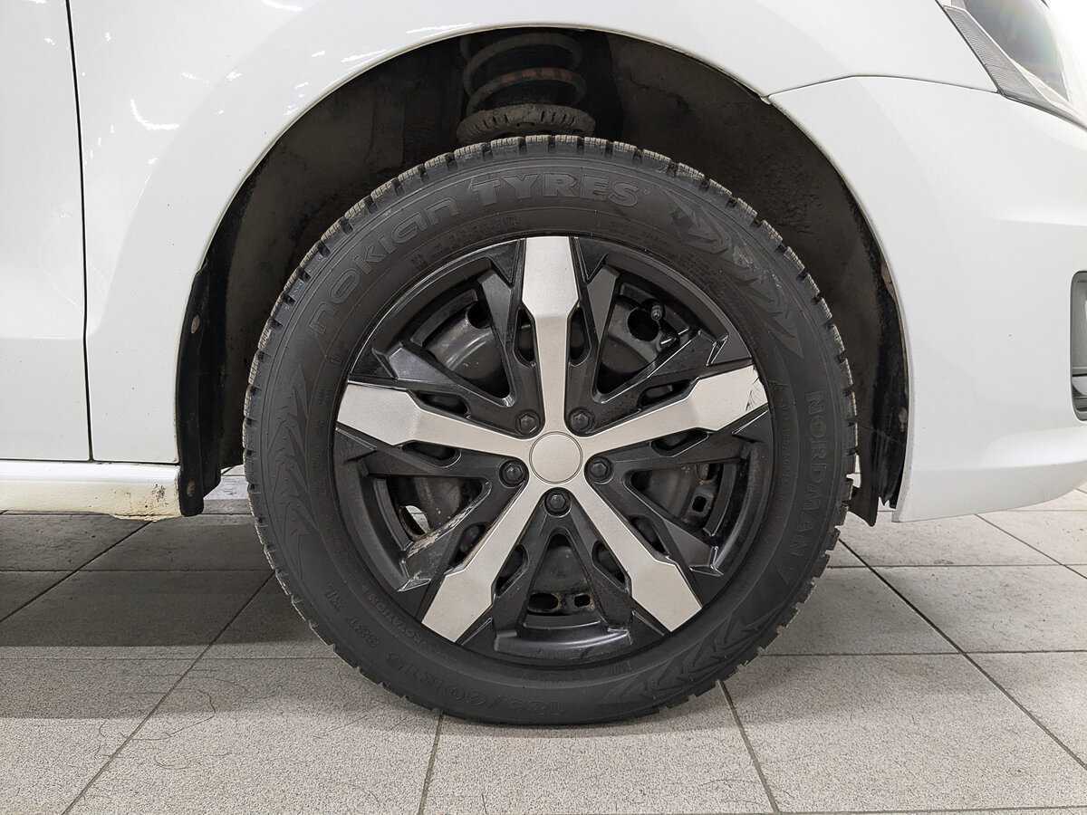 Фольксваген Поло б/у, 2018, Механическая. Фото: #11