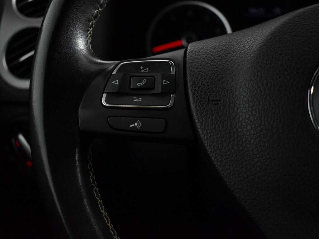 Фольксваген Тигуан б/у, 2016, Роботизированная. Фото: #15