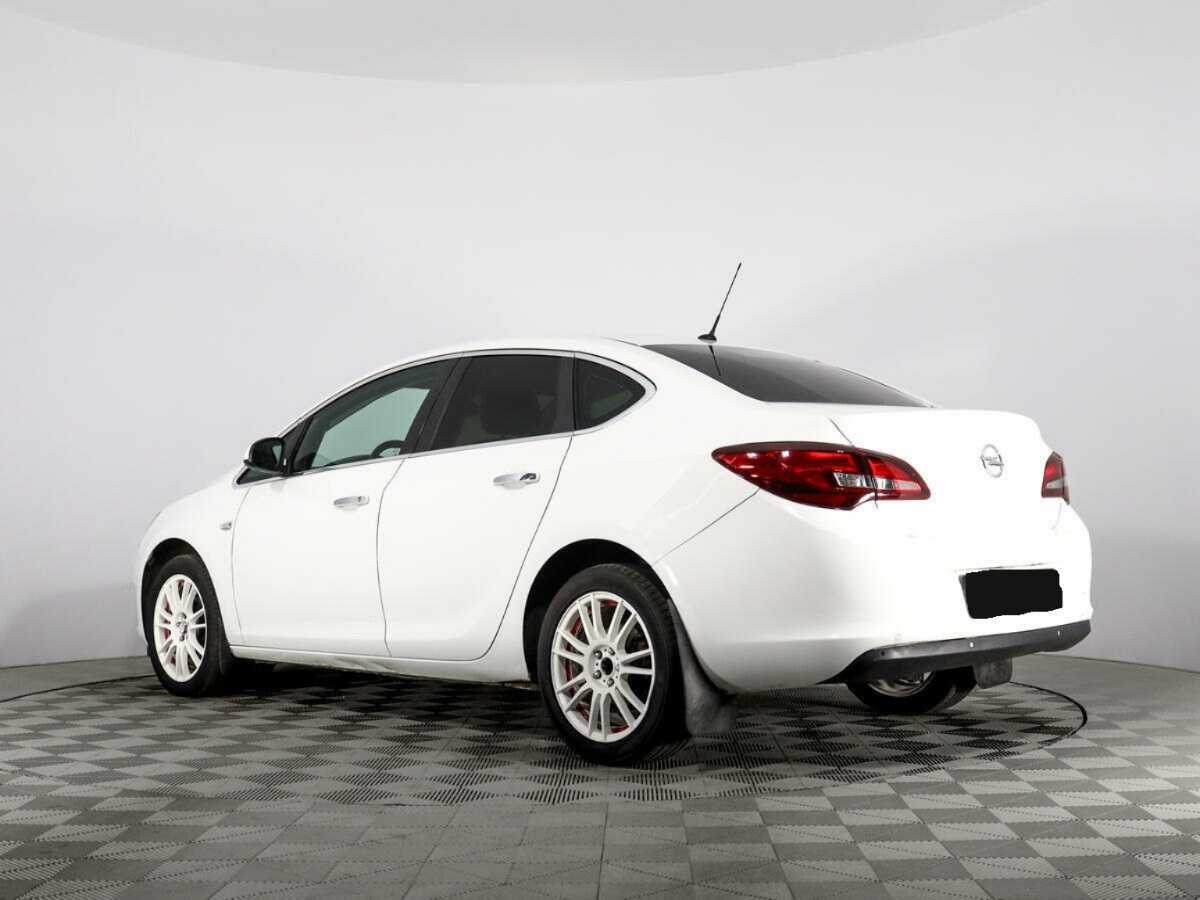 Опель Астра б/у, 2013, Автоматическая. Фото: #6