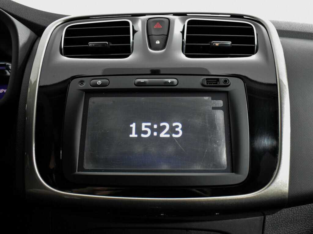 Рено Логан б/у, 2017, Механическая. Фото: #11