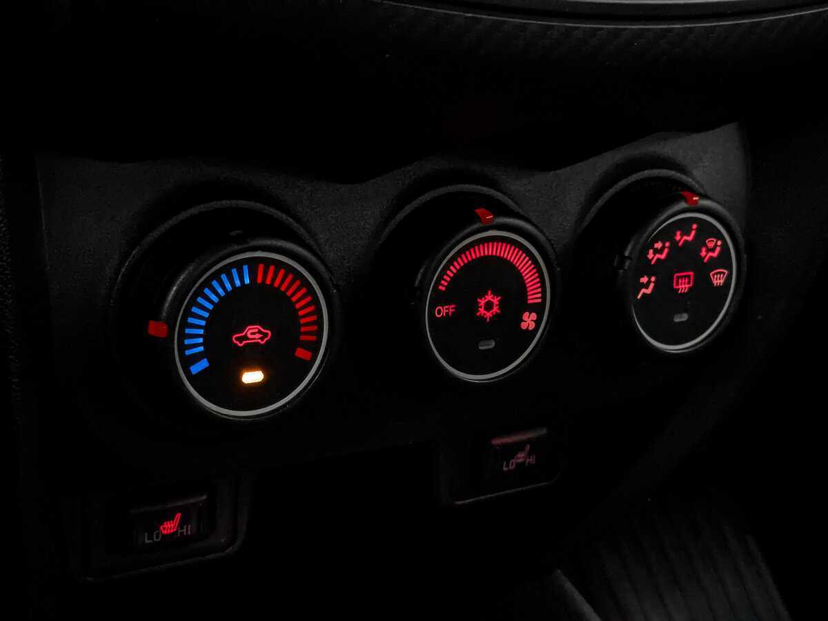 Митсубиши АС-Икс б/у, 2014, Механическая. Фото: #20