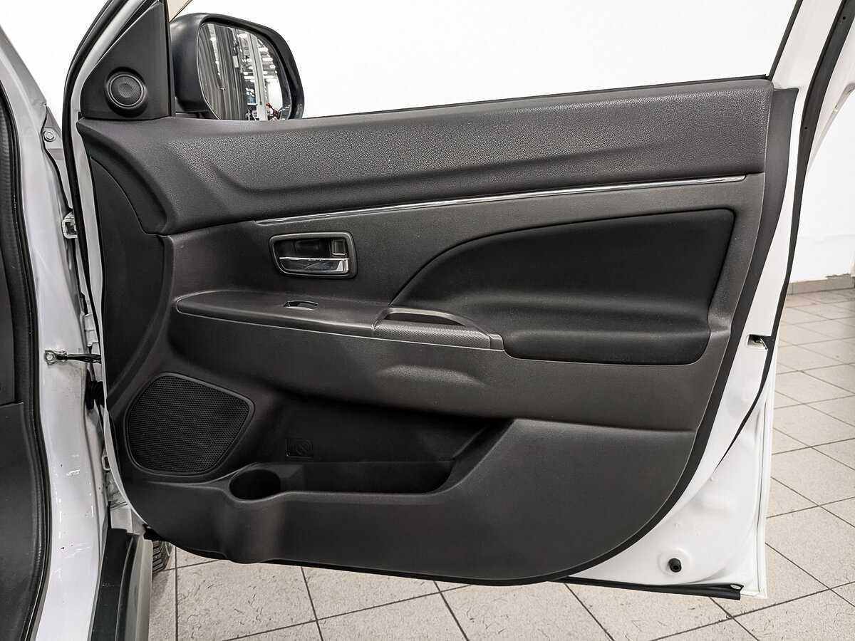 Митсубиши АС-Икс б/у, 2014, Механическая. Фото: #24