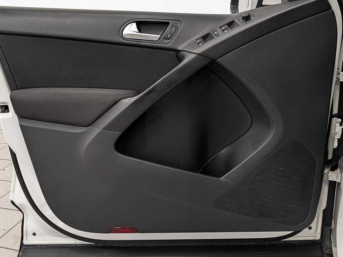 Фольксваген Тигуан б/у, 2013, Автоматическая. Фото: #16