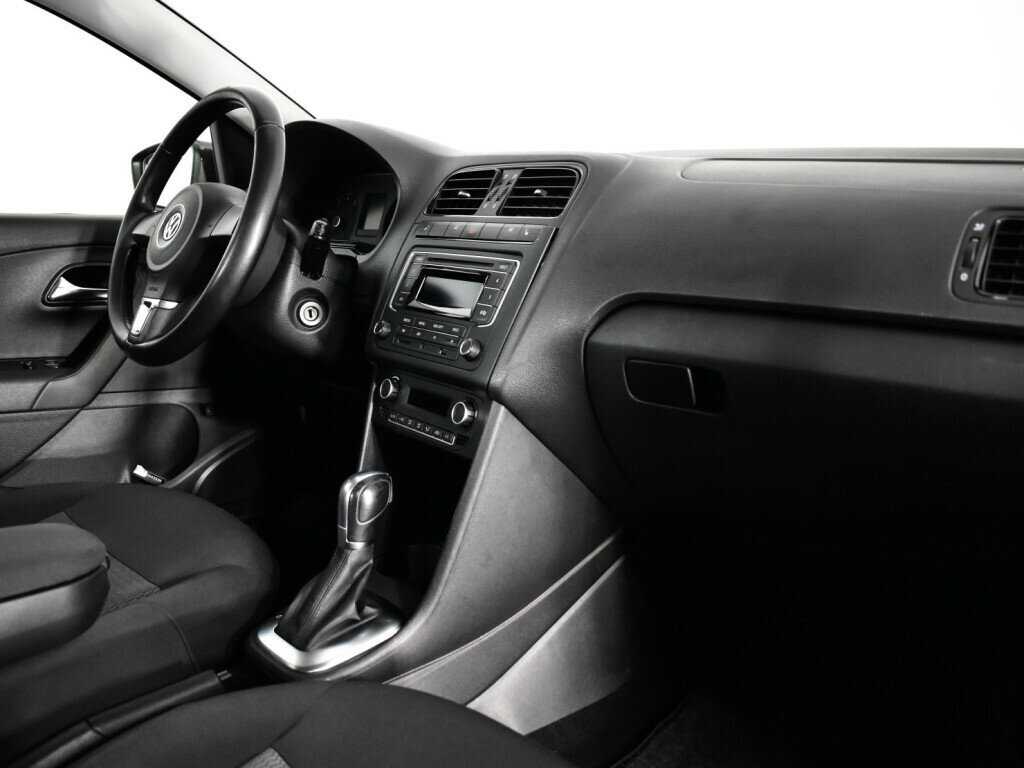 Фольксваген Поло б/у, 2015, Автоматическая. Фото: #8