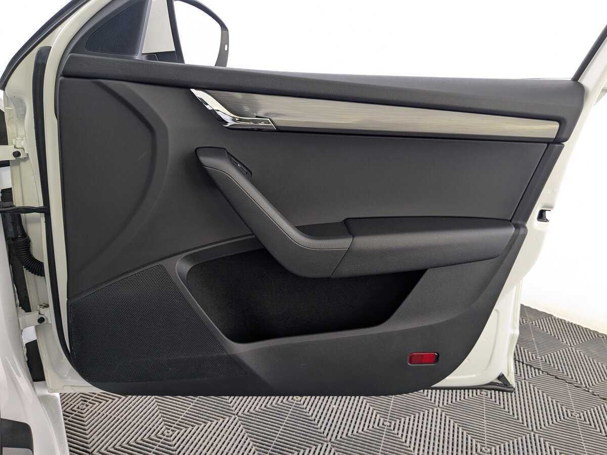 Шкода Октавия б/у, 2020, Автоматическая. Фото: #23