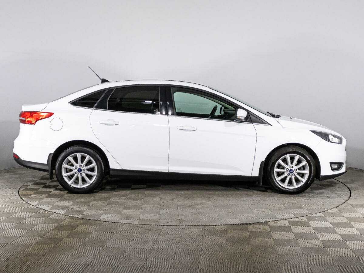 Форд Фокус б/у, 2017, Роботизированная. Фото: #3