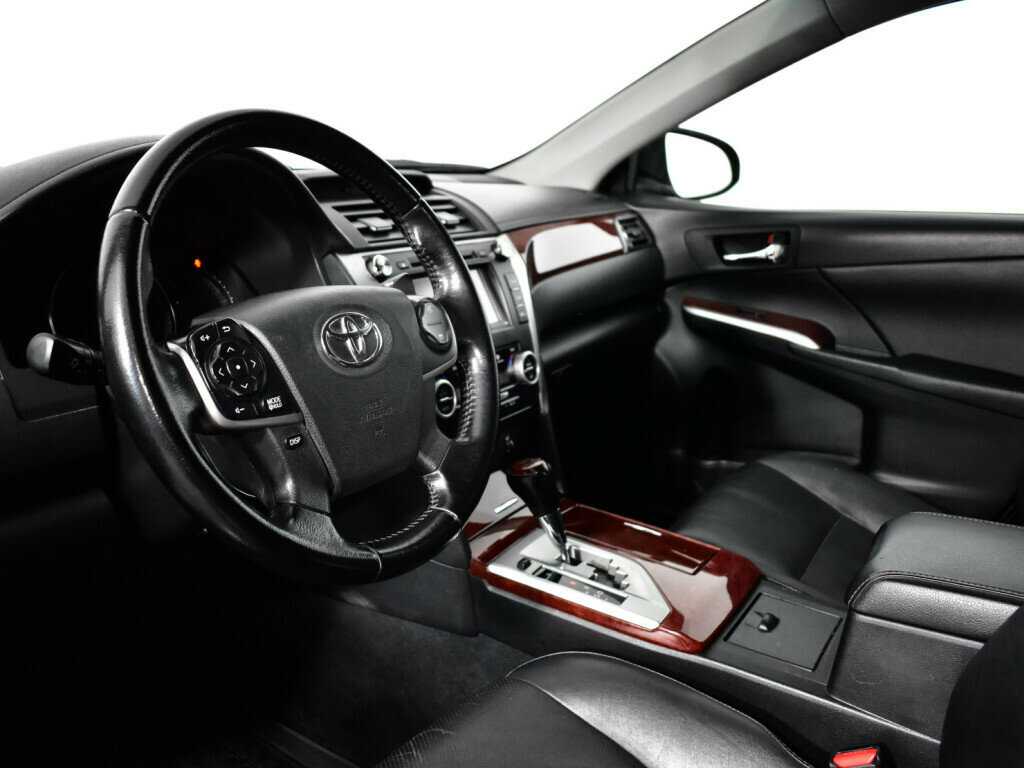 Тойота Камри б/у, 2014, Автоматическая. Фото: #12