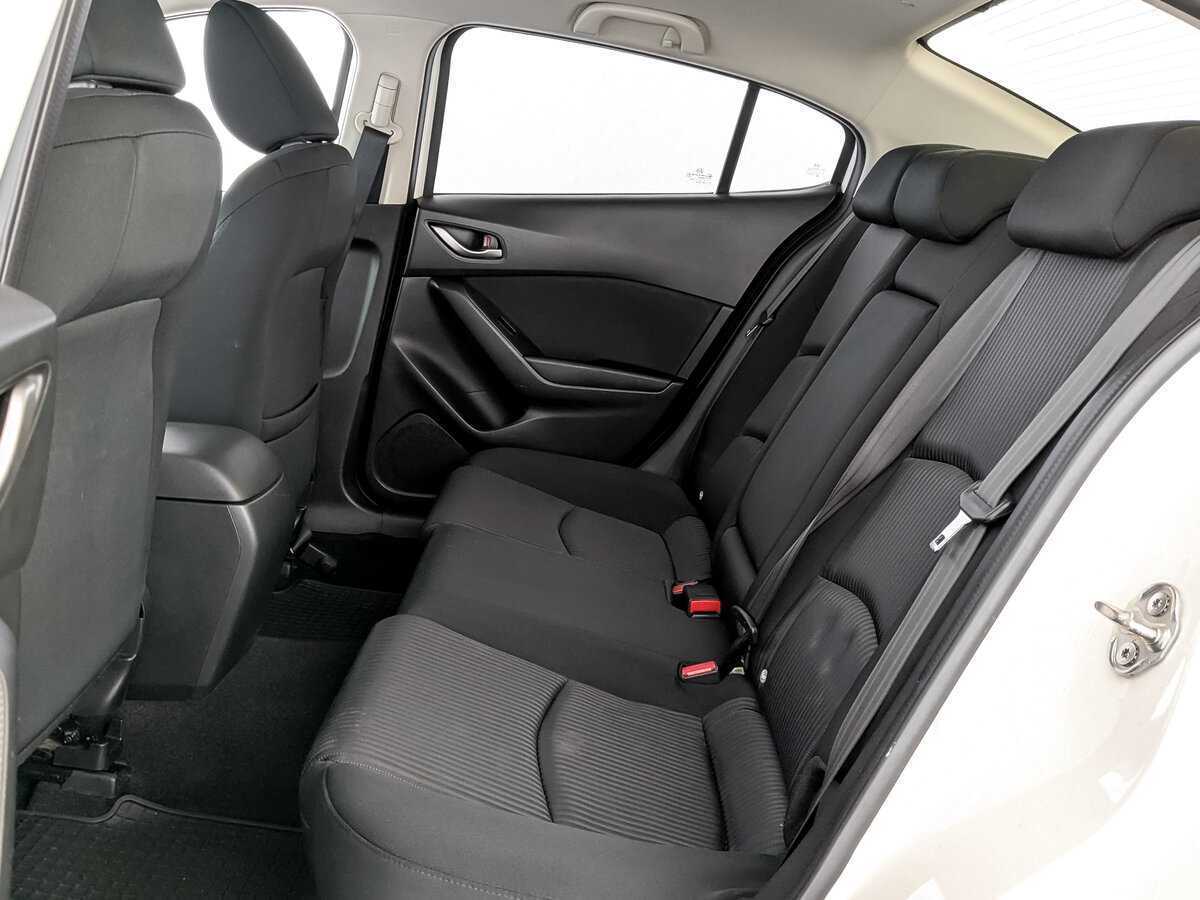 Мазда 3 б/у, 2015, Автоматическая. Фото: #11