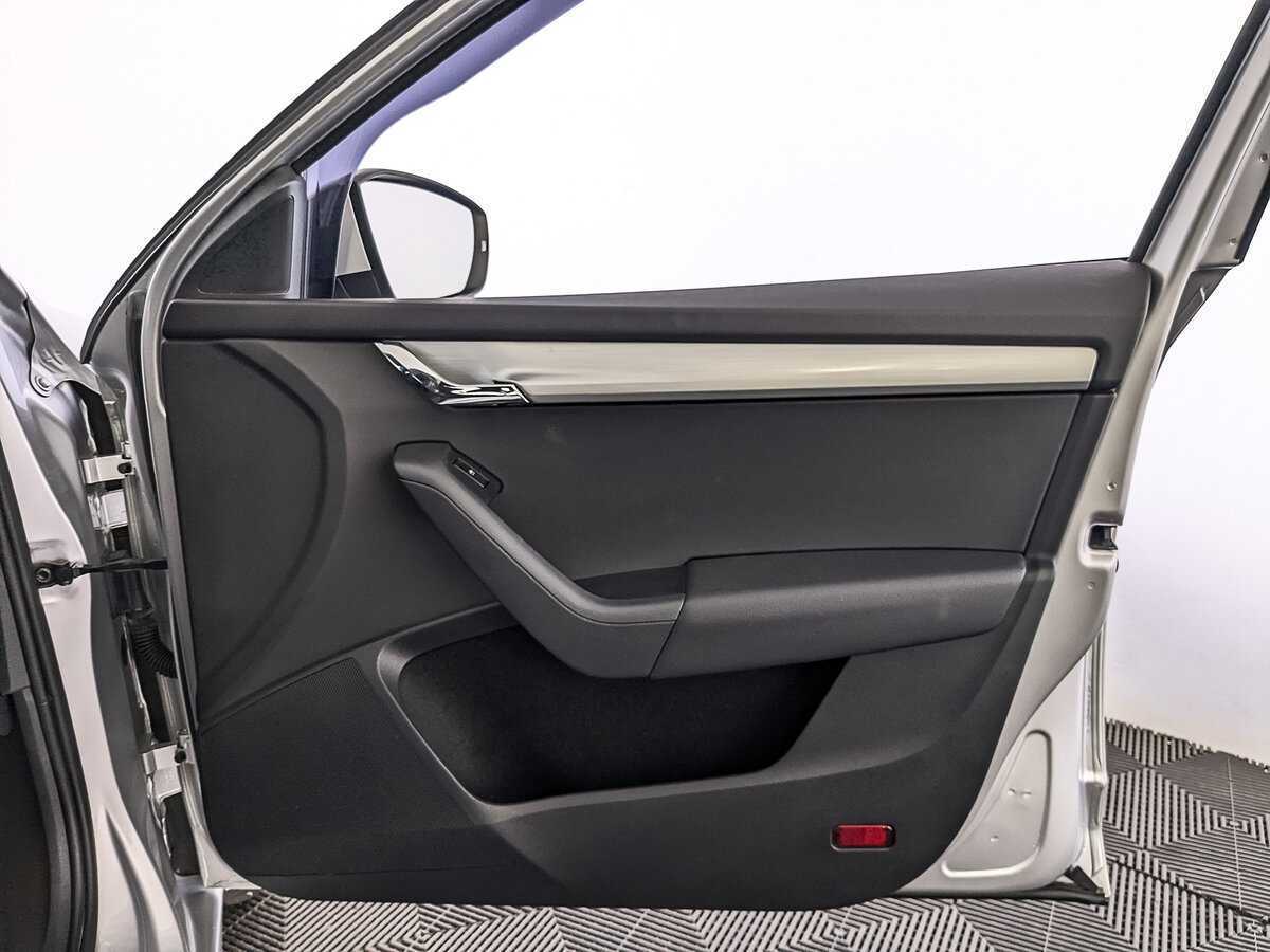 Шкода Октавия б/у, 2018, Роботизированная. Фото: #24