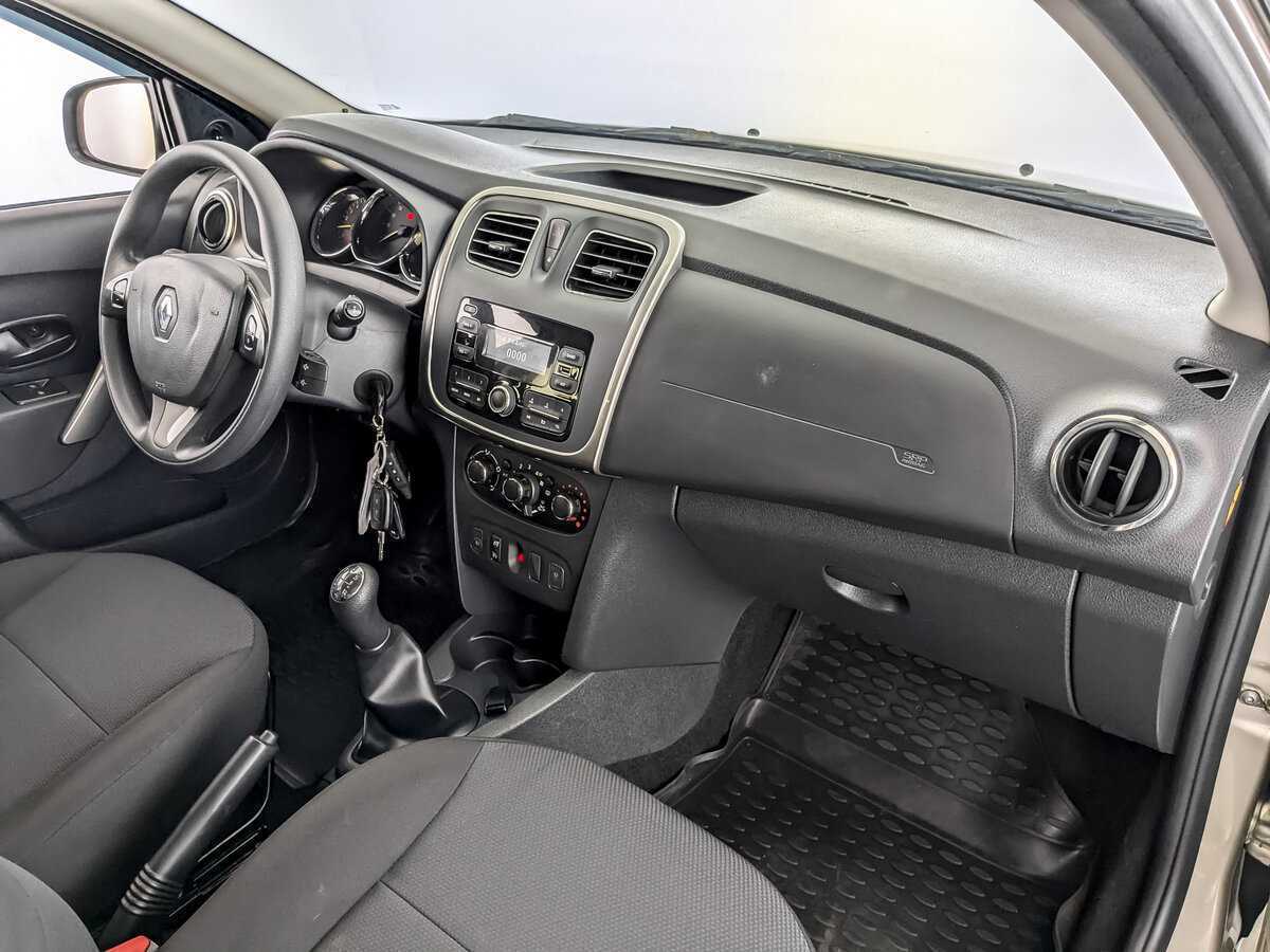 Рено Сандеро б/у, 2018, Механическая. Фото: #10