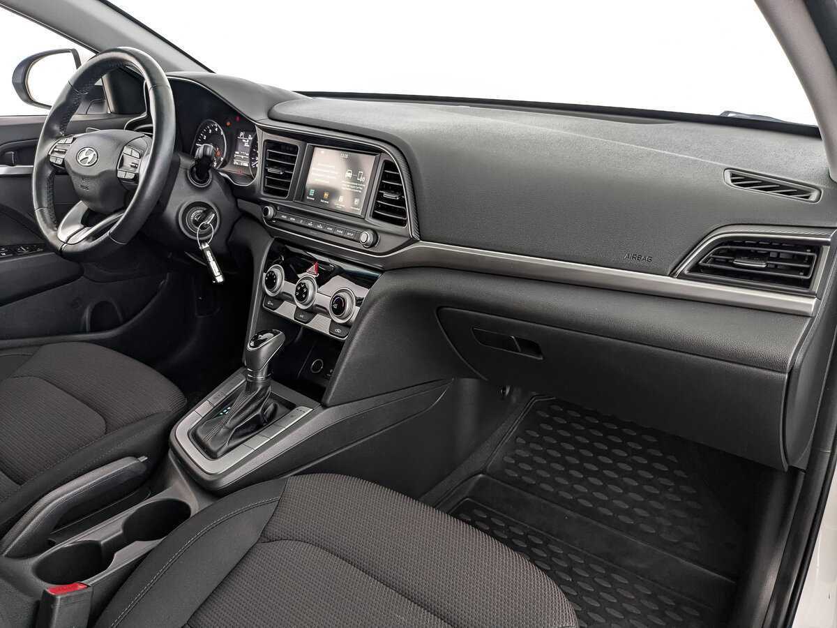 Хендай Елантра б/у, 2019, Автоматическая. Фото: #10