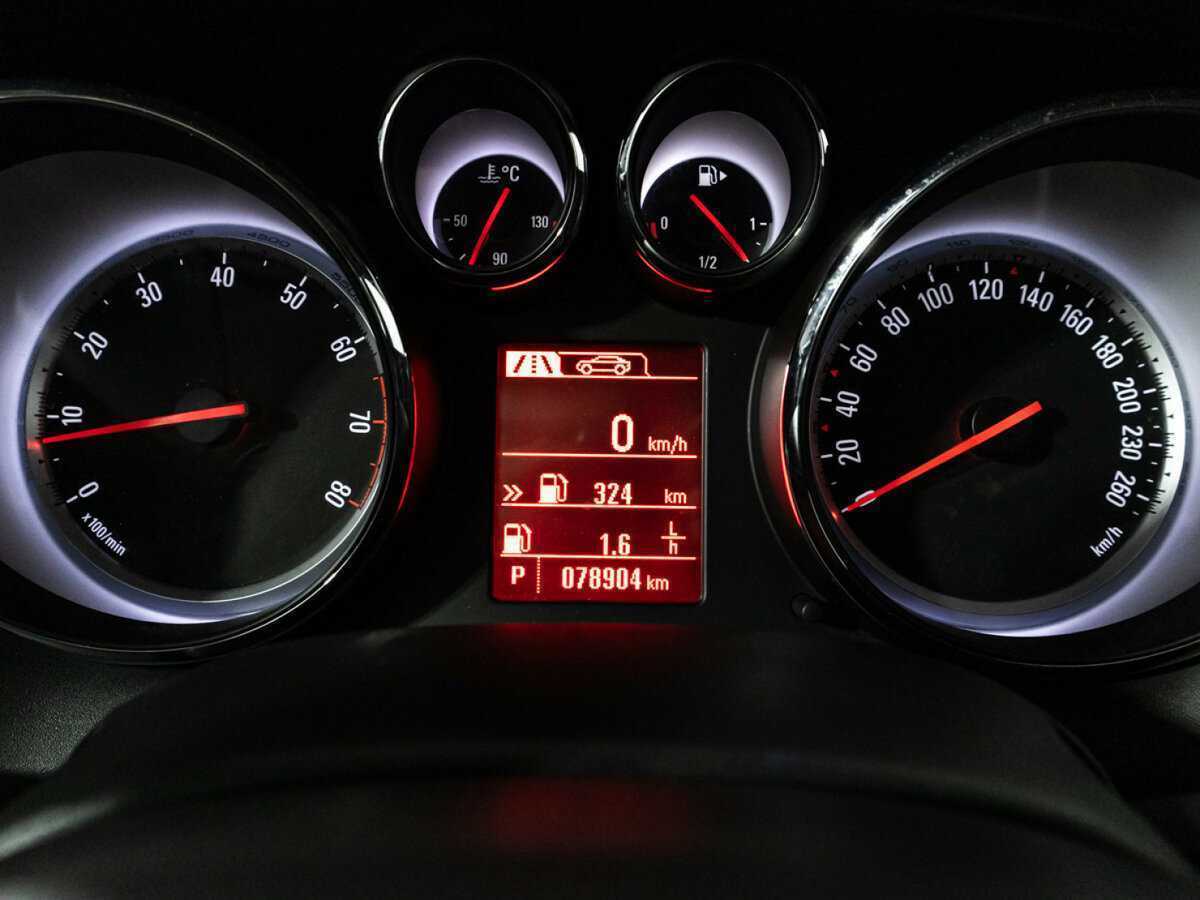 Опель Астра б/у, 2014, Автоматическая. Фото: #11