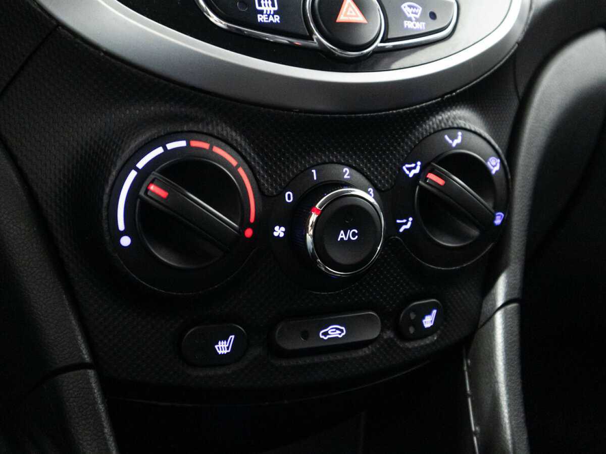 Хендай Солярис б/у, 2013, Механическая. Фото: #14