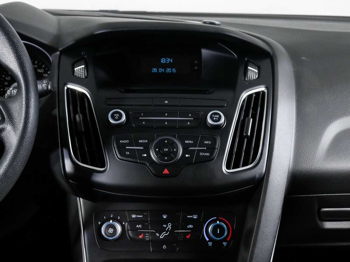 Форд Фокус б/у, 2015, Механическая. Фото: #12