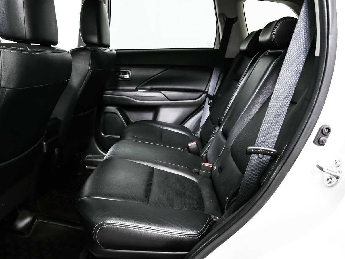 Митсубиши Оутлэндер б/у, 2014, Вариатор. Фото: #11