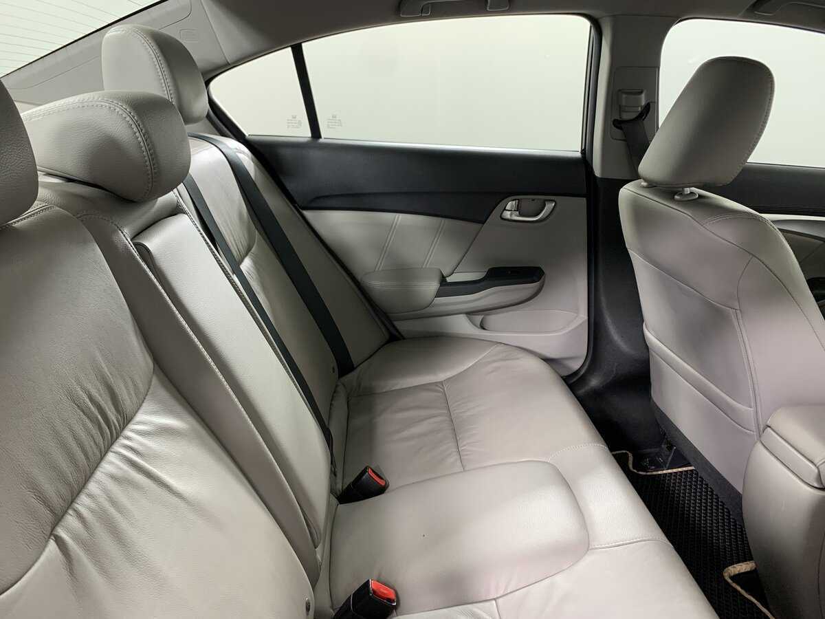 Хонда Цивик б/у, 2013, Автоматическая. Фото: #17