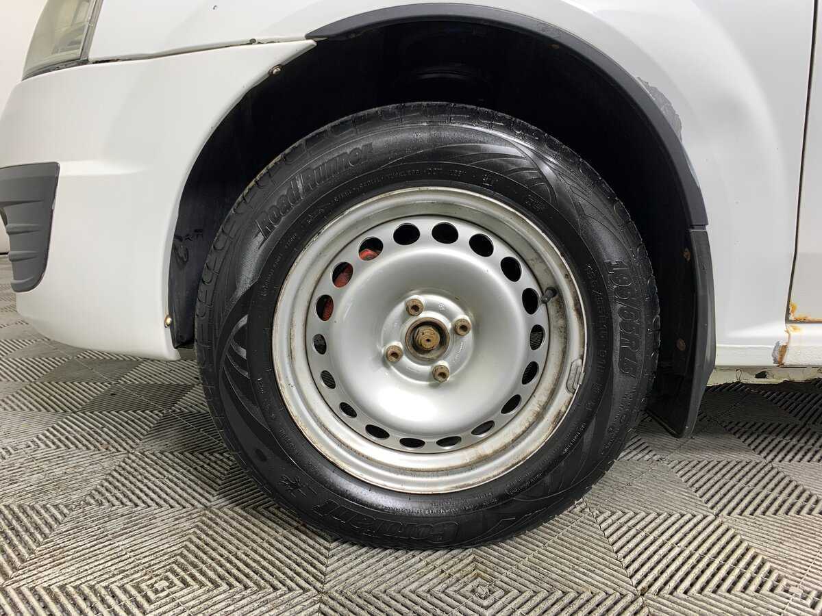 Лада (ВАЗ) Ларгус б/у, 2014, Механическая. Фото: #8