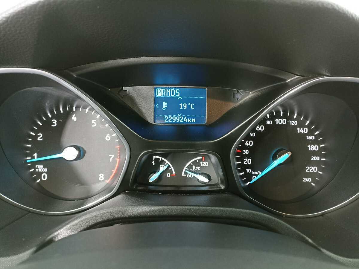 Форд Фокус б/у, 2015, Роботизированная. Фото: #12