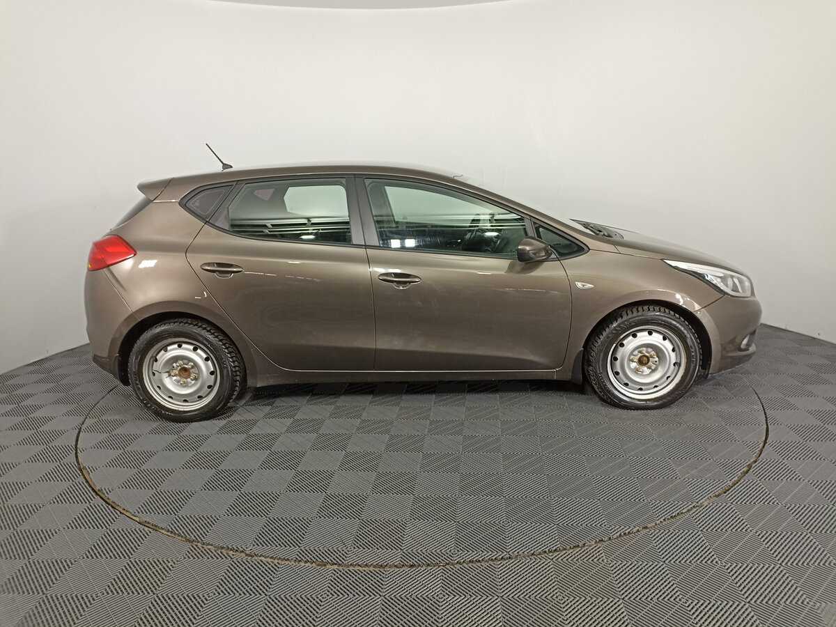 Киа Сид б/у, 2012, Механическая. Фото: #3